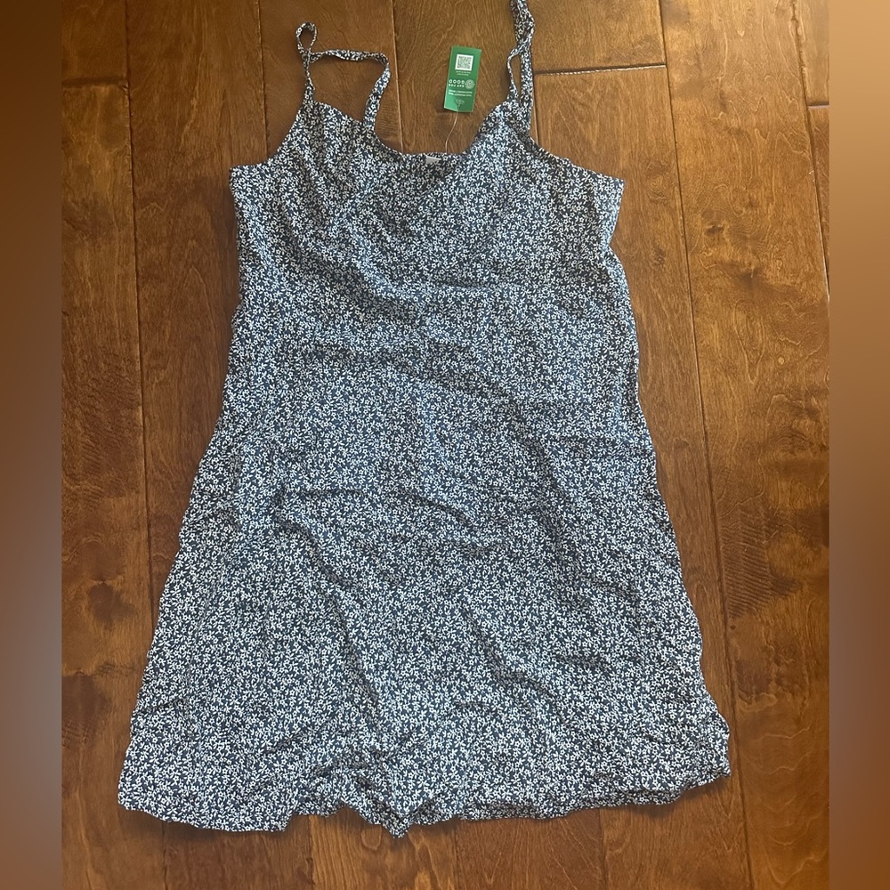 Girl’s sundress